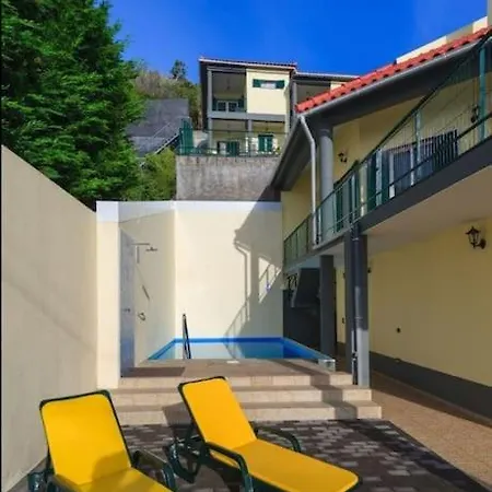 2 Bedroom In Calheta *