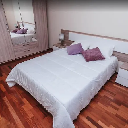 2 Bedroom In Calheta 公寓 阿科达卡列塔