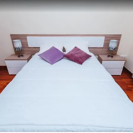 2 Bedroom In Calheta * Арку-да-Кальета