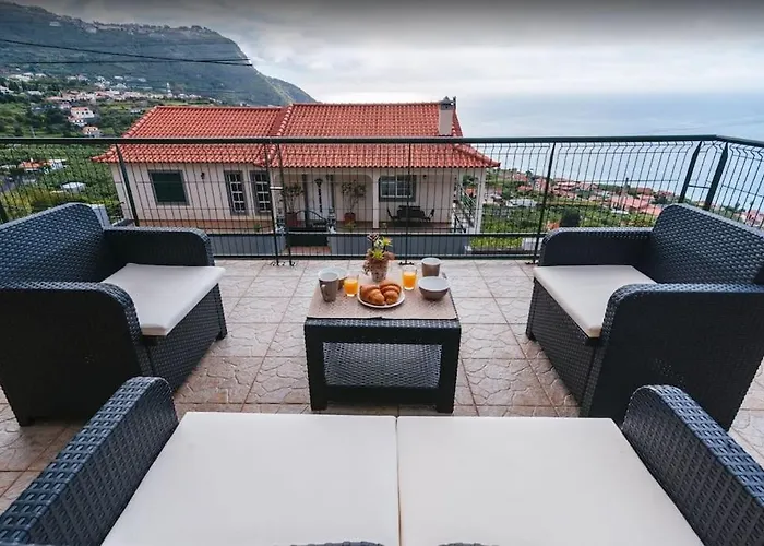 Apartment 2 Bedroom In Calheta *