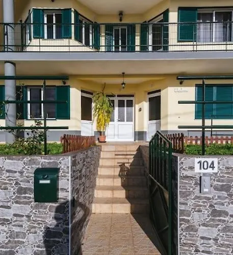 2 Bedroom In Calheta Arco da Calheta (Madeira)